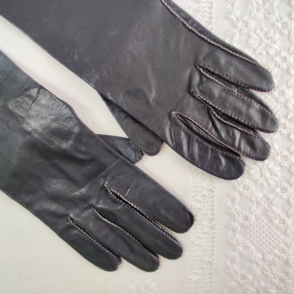 Black Leather Designer Gloves, Marcel Wagner Original Vintage, Cut Work on Back - Picture 5 of 10